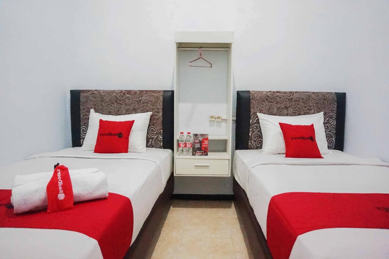 Reddoorz Near Velodrome Malang 2 Hotel Ngadipuro Bagian luar foto