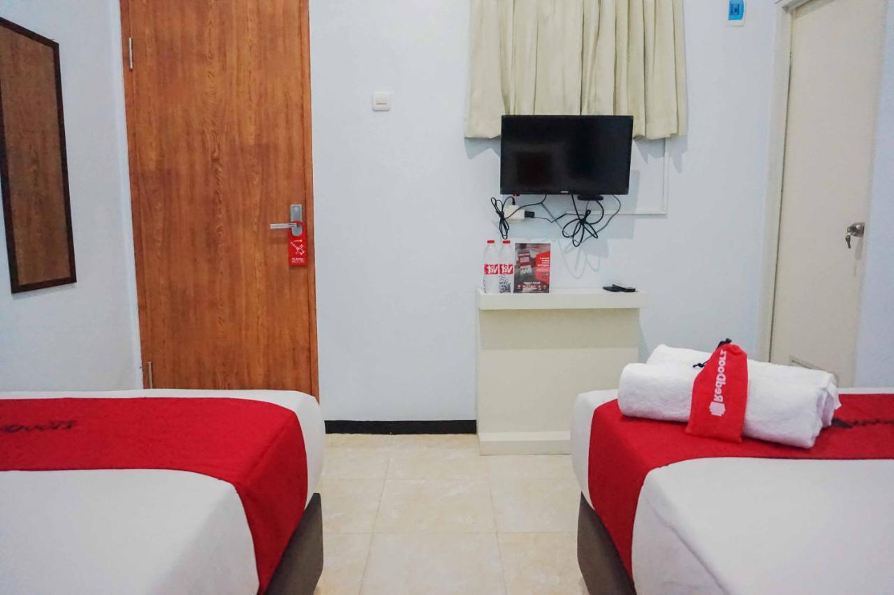 Reddoorz Near Velodrome Malang 2 Hotel Ngadipuro Bagian luar foto